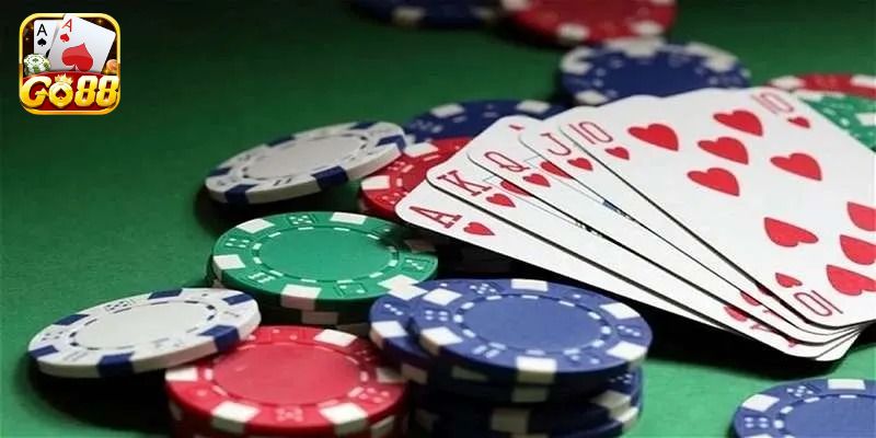 Kinh nghiệm chơi Blackjack trong tách bài